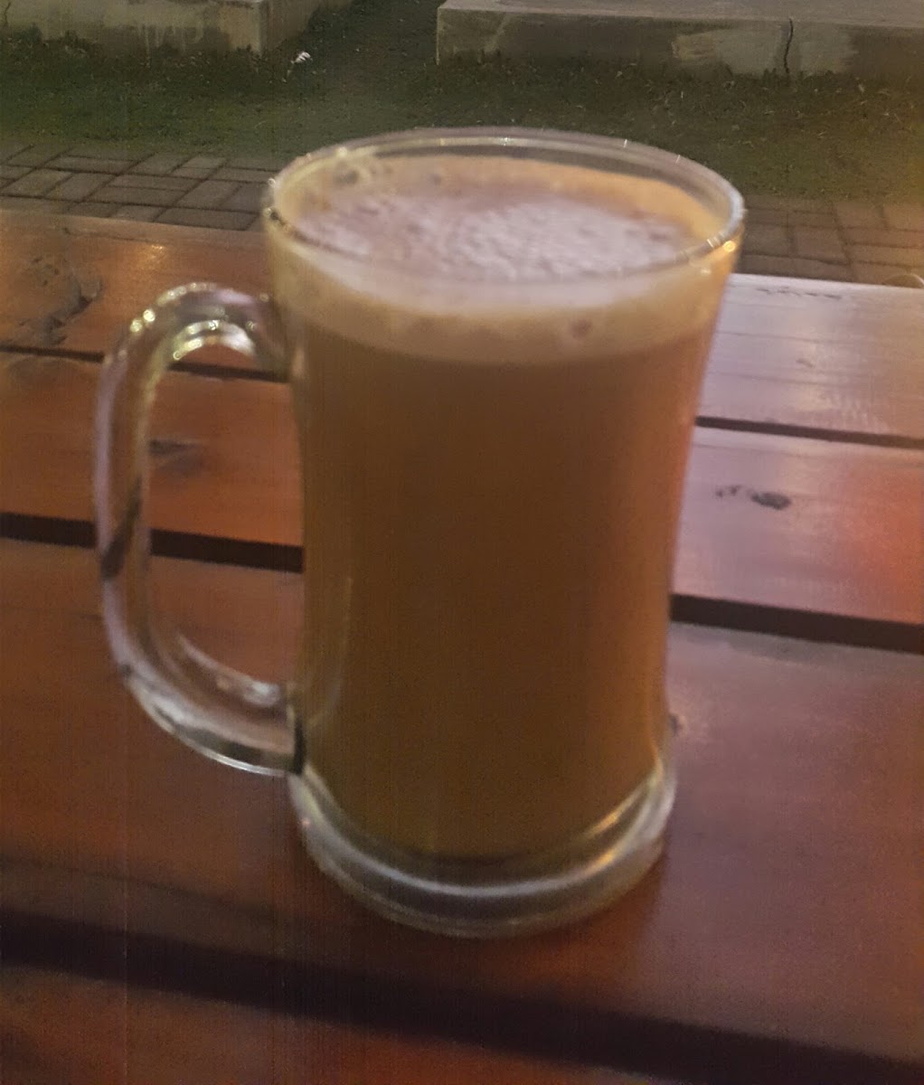 Suasana CONWAY Coffee space — dokumentasi pengunjung